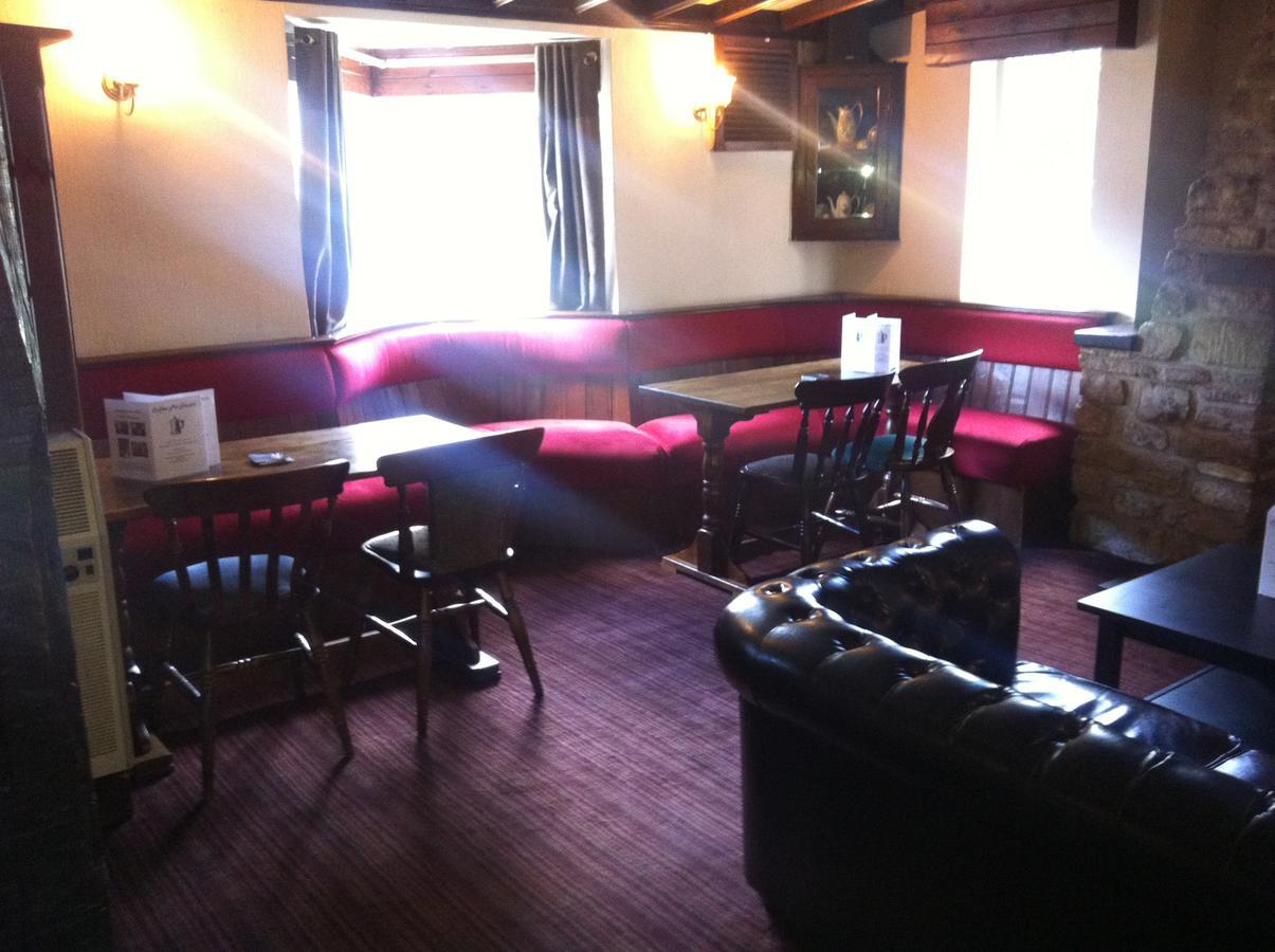 Potterspury The Coffee Pot Tavern Bed & Breakfast エクステリア 写真